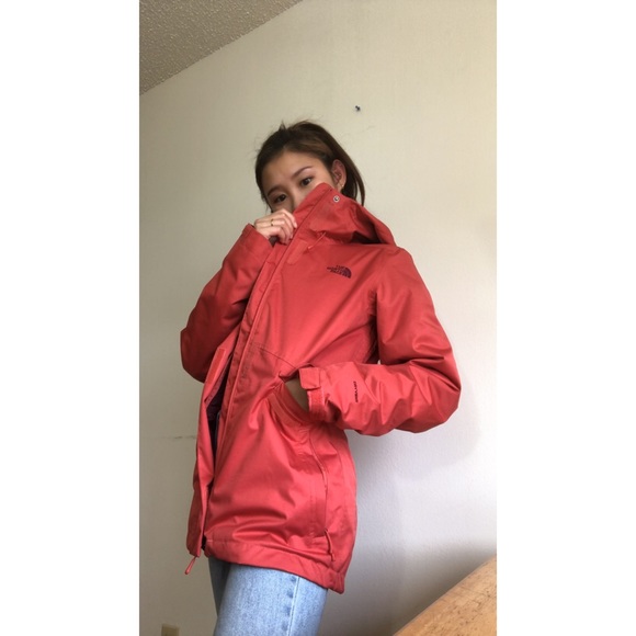 The north face jacket - Picture 2 of 2